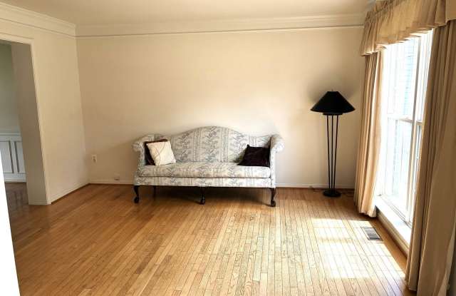 12923 CREAMERY HILL Drive Gallery 2