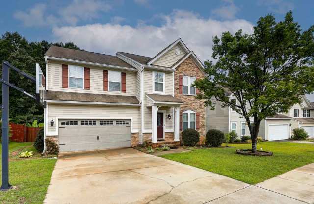 Spacious Five-Bedroom Residence with Expansive Fenced Yard and Screened Outdoor Living in Lexington photos photos