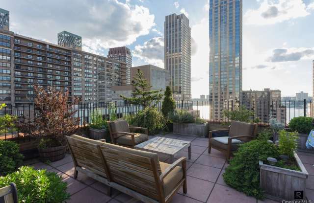 235 W End Avenue unit: 5-A - 235 West End Avenue, New York City, NY 10023