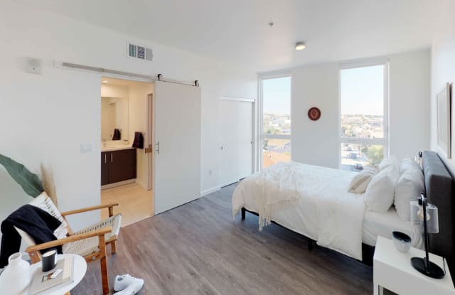 319 Belmont Ave - 319 N Belmont Ave, Los Angeles, CA 90026