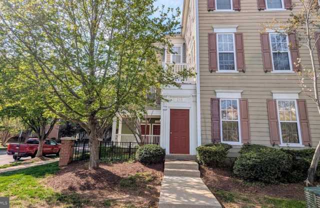 233 KING FARM BLVD #233 - 233 King Farm Boulevard, Rockville, MD 20850