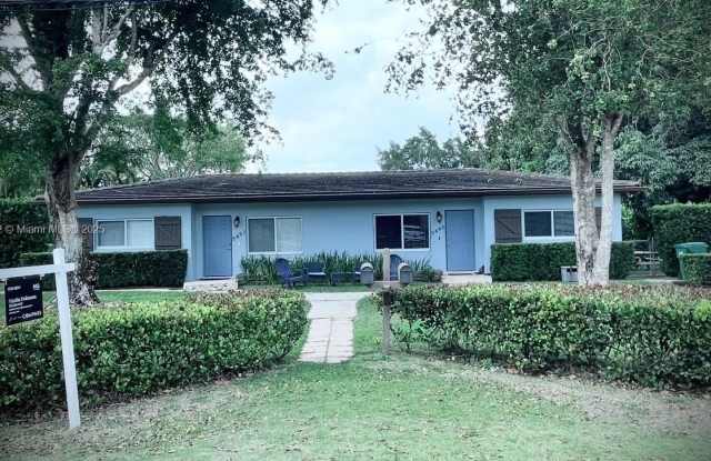 5495 SW 80th St photos photos