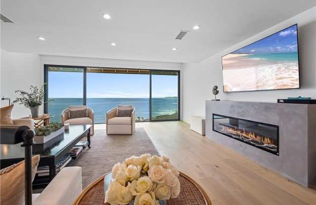 79 Blue Lagoon - 79 Blue Lagoon, Laguna Beach, CA 92651