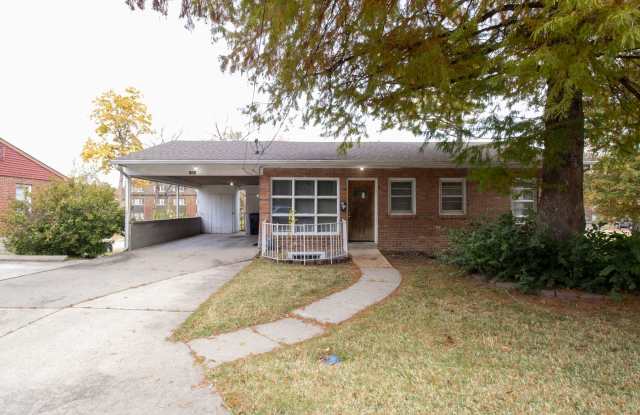 5 Bed 2 Bath House - 1803 Sunrise Drive, Columbia, MO 65201