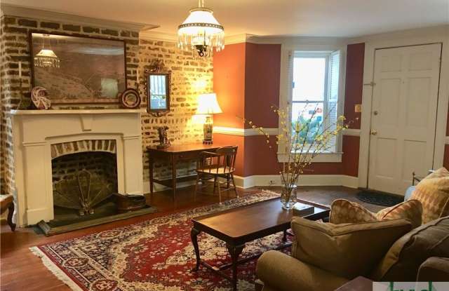 17 W Jones Street  #Garden Gallery 3