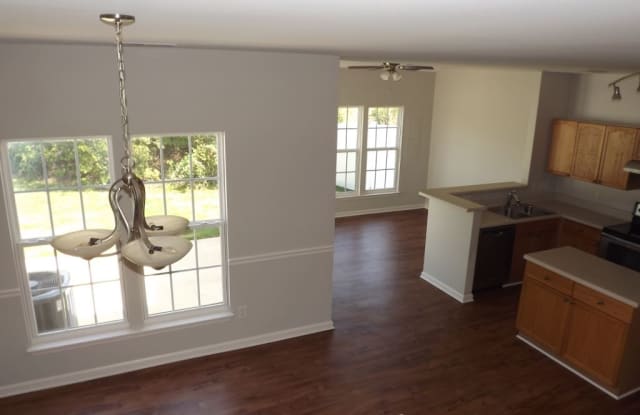 7970 Mariners Pointe Circle - 7970 Mariners Pointe Circle, Lincoln County, NC 28037