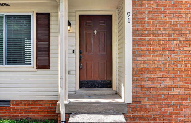 Pet Friendly Three Bedroom! Gallery 4