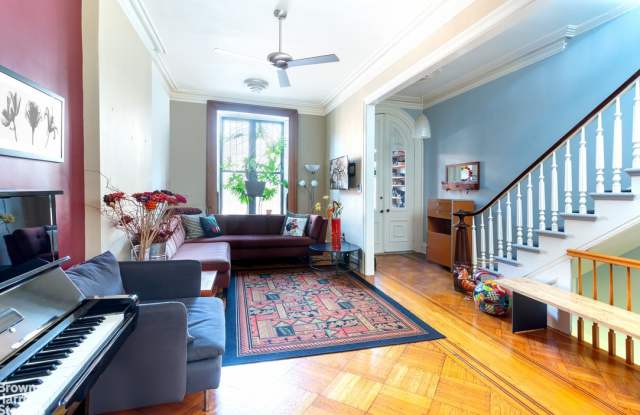 44 Park Place - 44 Park Place, Brooklyn, NY 11217