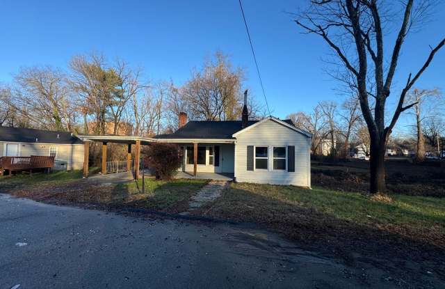 Charming Renovated Ranch Home in the Heart of Statesville photos photos