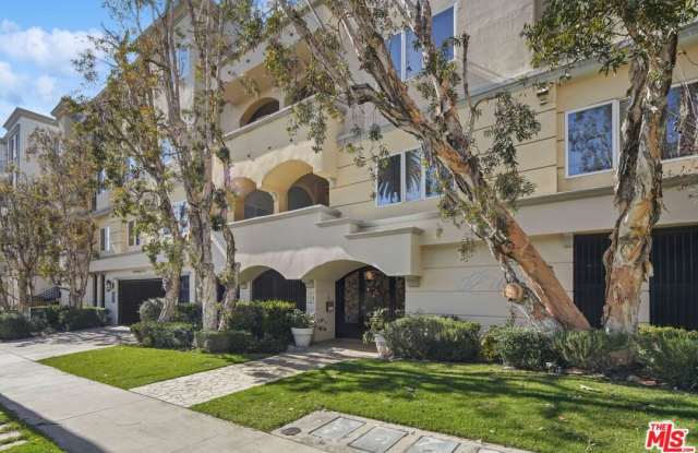 11961 Montana Ave - 11961 Montana Avenue, Los Angeles, CA 90049