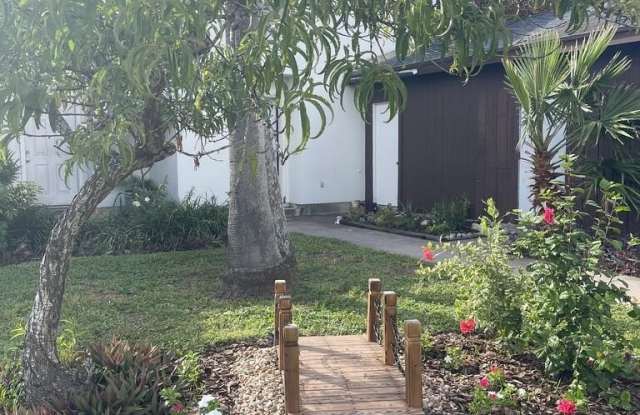 701 CONTINENTAL DR. Gallery 2