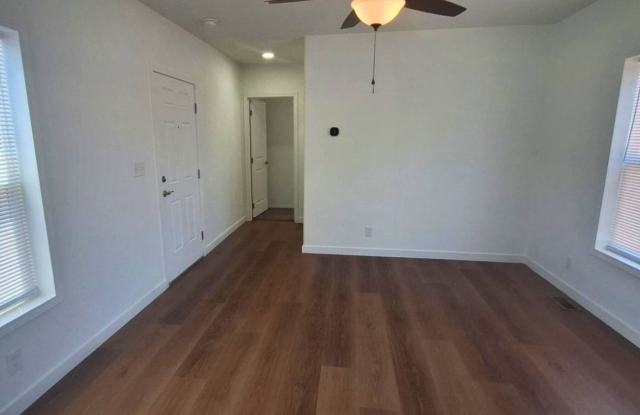 4487 E Lake Mead Gallery 4