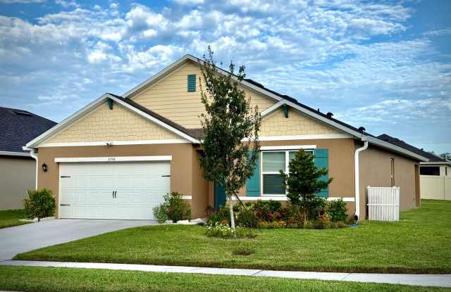 Nearly New 4-bedroom Sanford Home minutes from Sanford International Airport! photos photos Nearly New 4-bedroom Sanford Home minutes from Sanford International Airport! photos photos