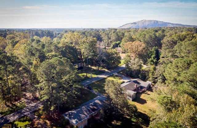 5401 Brownlee Road Gallery 2