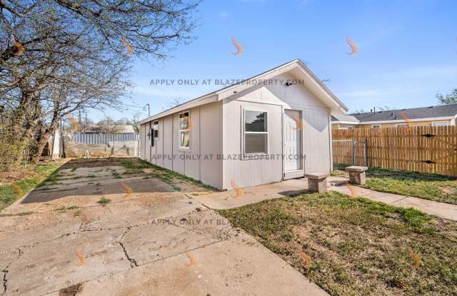 Updated 1-Bed Bungalow in South San Jacinto - 3110 San Jacinto Avenue, Amarillo, TX 79106 Updated 1-Bed Bungalow in South San Jacinto - 3110 San Jacinto Avenue, Amarillo, TX 79106