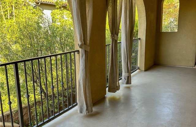 128 Roadrunner - 128 Roadrunner, Irvine, CA 92603
