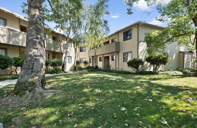 1010 N Abbott Ave photos photos