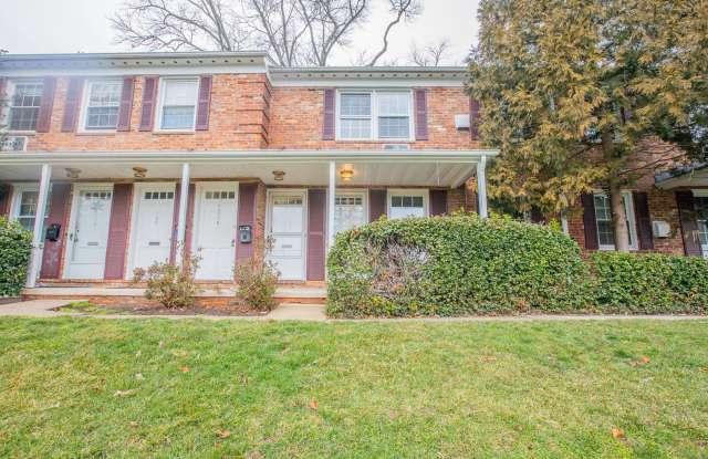 Charming 2 BR/1 BA Apartment in Rockville! photos photos