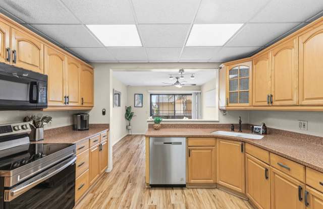 Summer Sea Condos Gallery 4