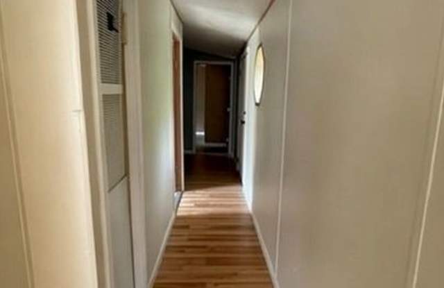 395 Memory Lane Gallery 4