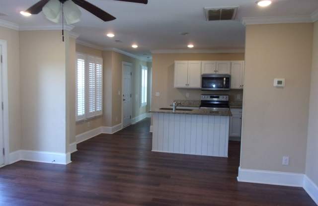 Beautiful Brick Ranch Home on a Large Lot Gallery 4