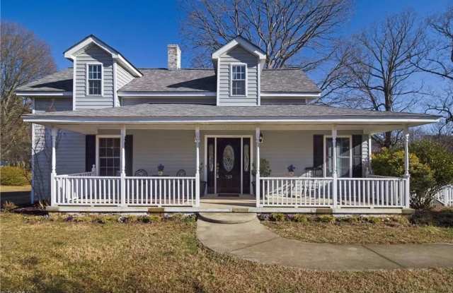 Country Style home located in Kernersville photos photos