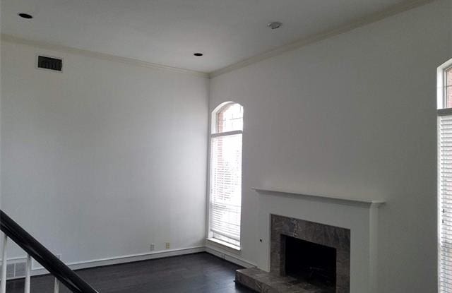 4248 W Creek Drive Gallery 3