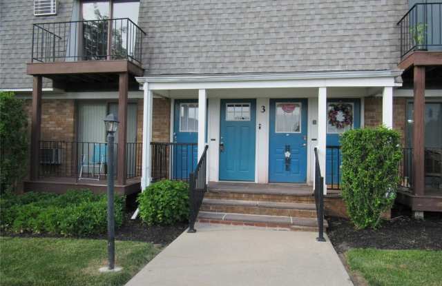 2 Fortune Road W photos photos