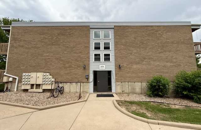 1606 Cottonwood Dr. photos photos