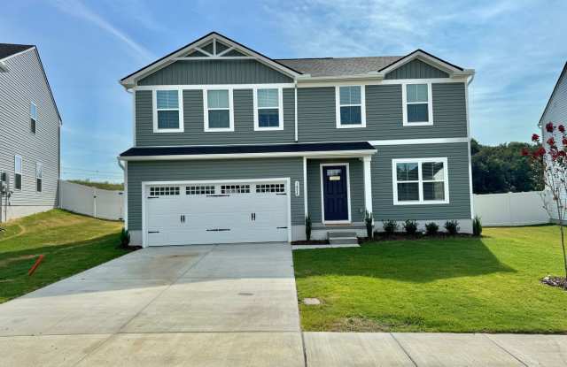 4 Bedroom, 2.5 Bath Home w/ Office and 2 Car Garage Gallery 3