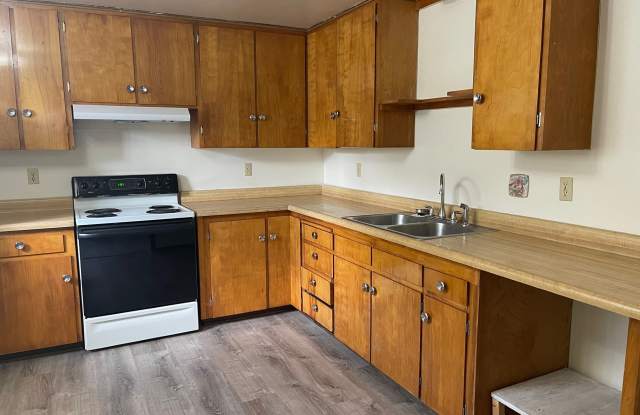 815 Fremont Street - 2 photos photos