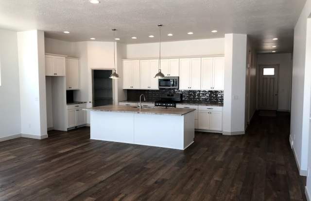 2526 N 3200 W Gallery 2