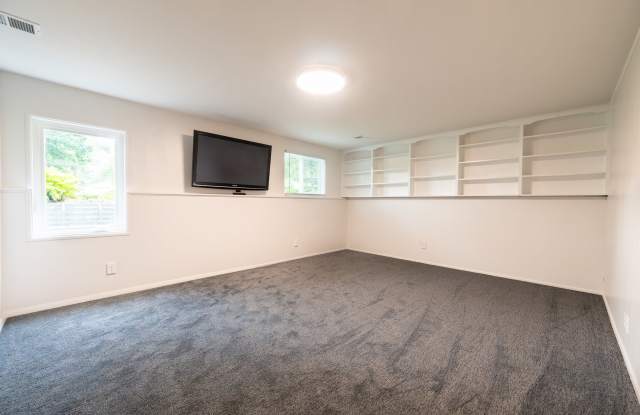 1604 Hass Dr Gallery 3