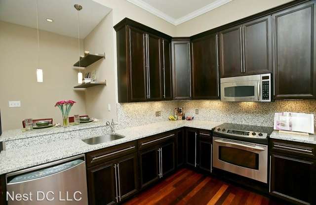 1700 13th ST NW Unit #1 Gallery 4