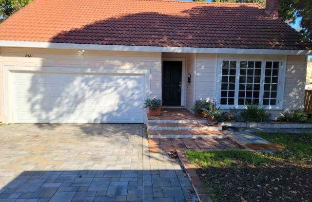 Convenient Palo Alto Hideaway! 2421 Louis Road photos photos