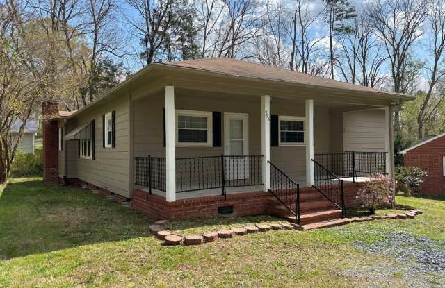 3 BED, 2 BATH HOME LOCATED IN RAMSEUR photos photos