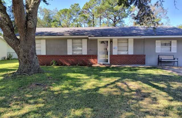 Single Family Home for Rent - 6625 Columbus Circle, Gulf Hills, MS 39564