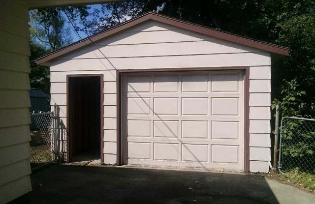 2 Bedroom House! Gallery 3