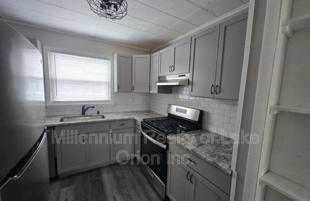 99 W Beverly Ave photos photos