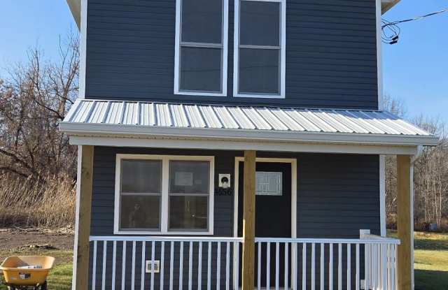 4660 Model City Road photos photos