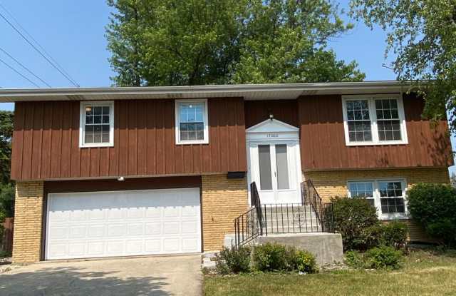 4 Bedroom House Now Available in Tinley Park!!! photos photos