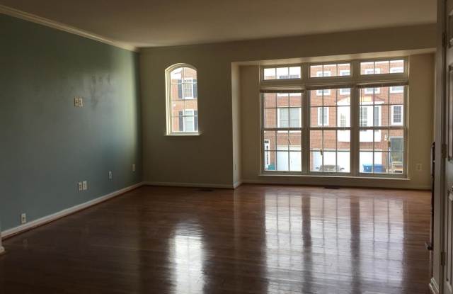 25212 DUNVEGAN SQUARE Gallery 3