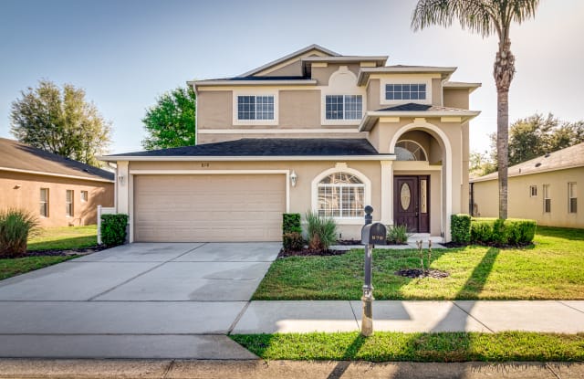 878 Sussex Dr - 878 Sussex Drive, Four Corners, FL 33896
