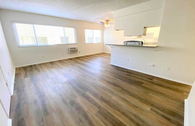 817 S. St. Andrews Pl. Gallery 4