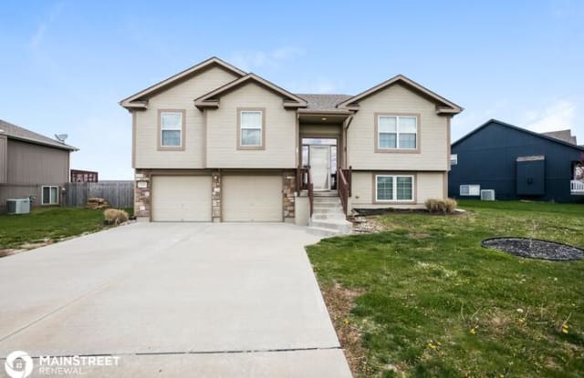 7216 East 165th Street - 7216 East 165th Street, Belton, MO 64012
