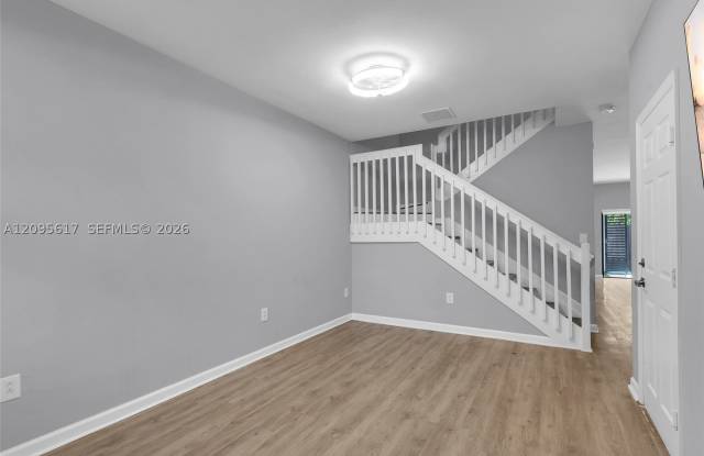 11671 SW 150th Pl Gallery 4