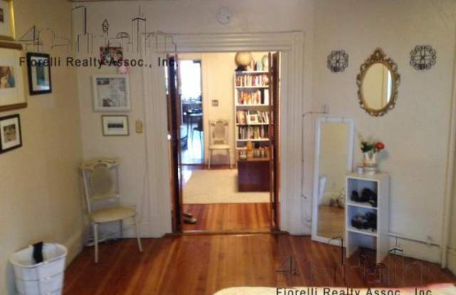 227 MAVERICK Gallery 3