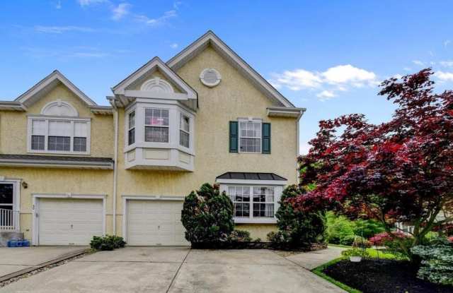 29 VERSAILLES BOULEVARD - 29 Versailles Boulevard, Greentree, NJ 08003