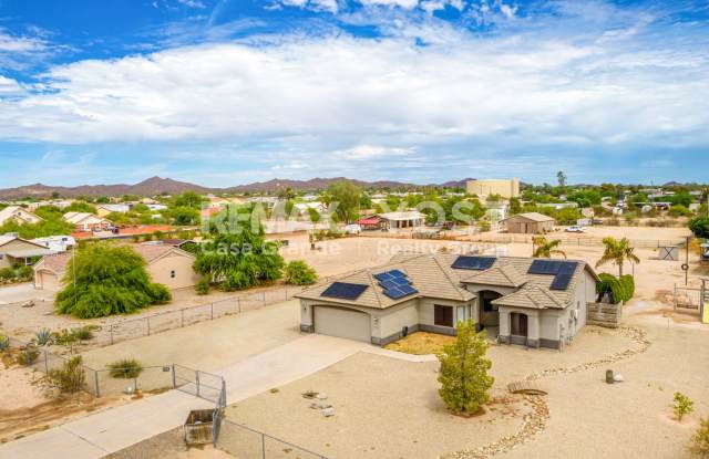 Beautiful home on large lot with pool and Solar! - 19142 West Val Vista Boulevard, Pinal County, AZ 85122