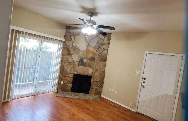 K223 - Hyde Park Oaks #114 photos photos